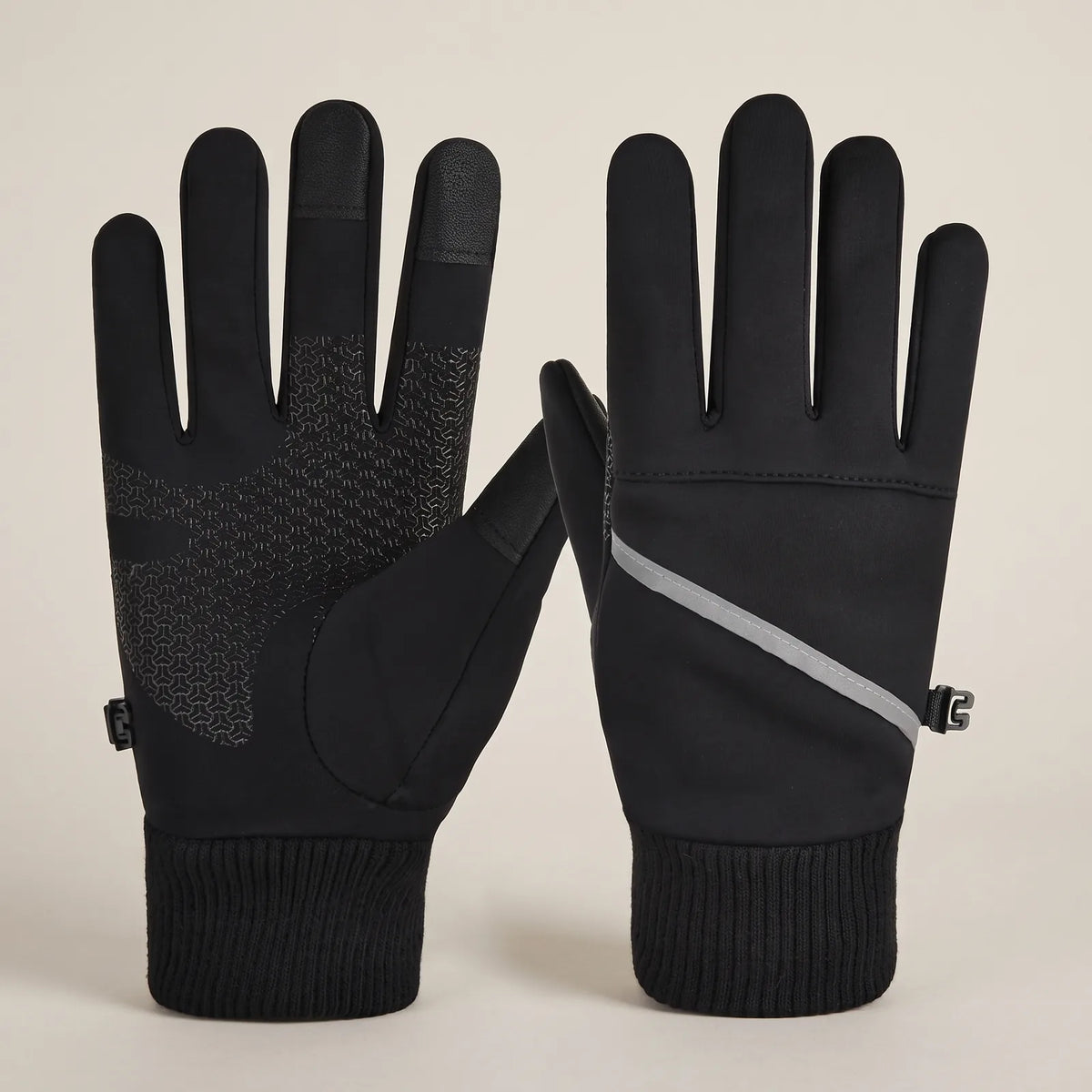 BergHeat Dämmer Winterhandschuhe in Schwarz: Innenhand mit Griffmuster und Handrücken mit Reflektorstreifen